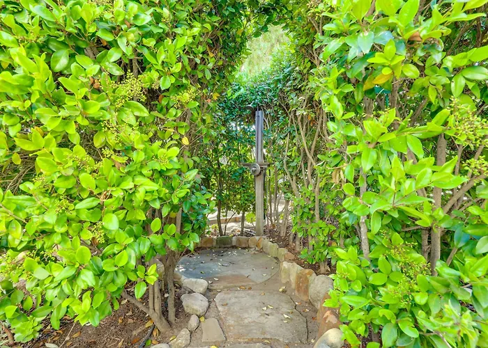 Santa Barbara Vacation Rental W/ Pool & Hot Tub!