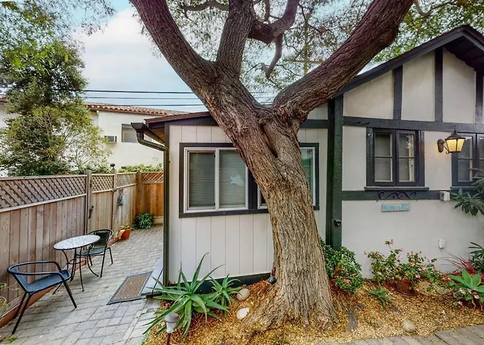 Santa Barbara Beach Cottage