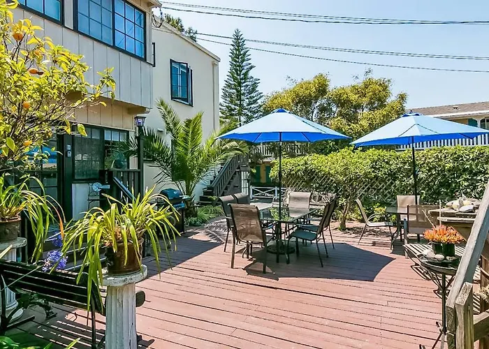 Santa Barbara Beach Cottage